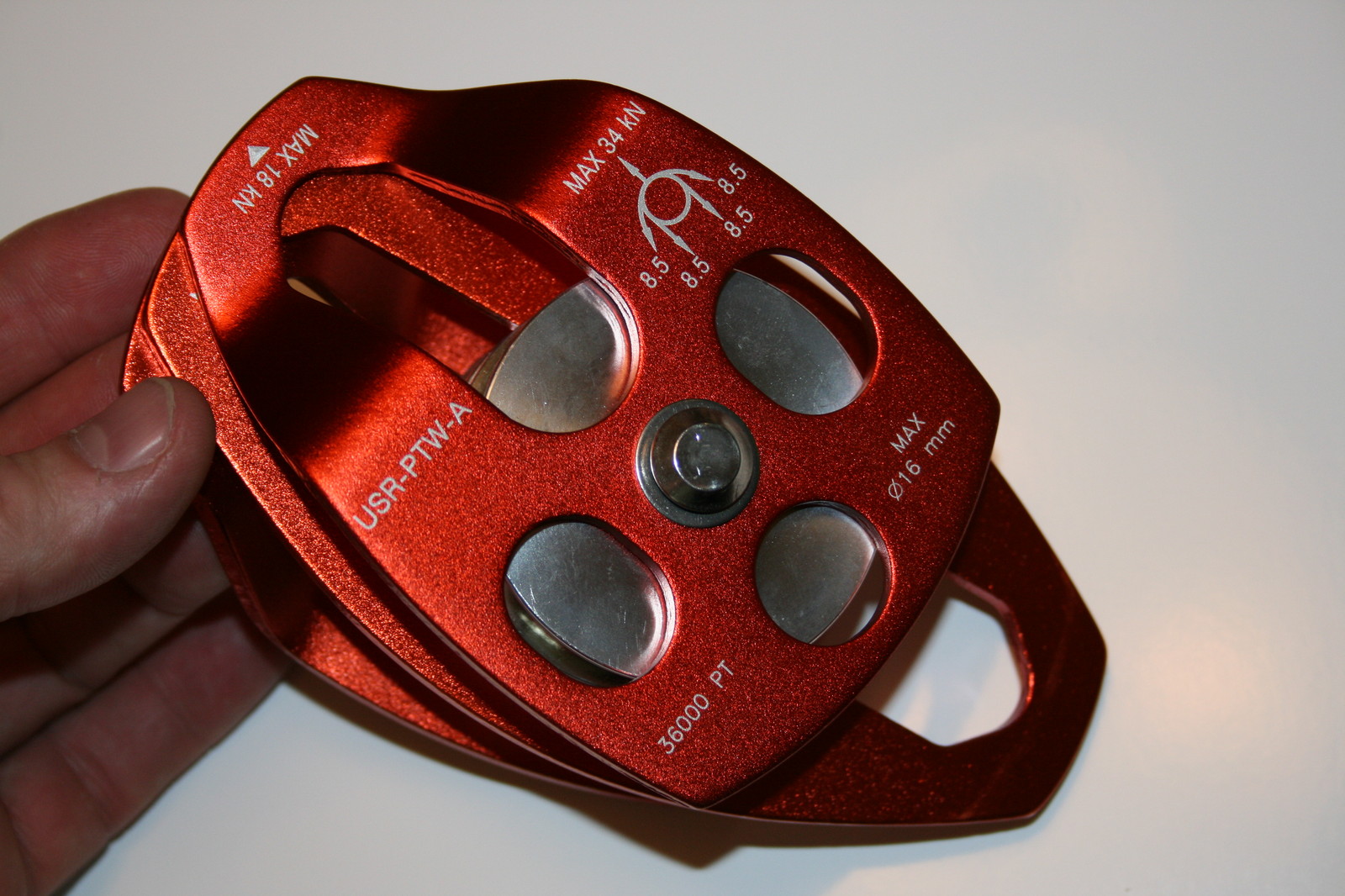 Large Aluminum Twin sheave Rope Pulley will take 5/8 Rope