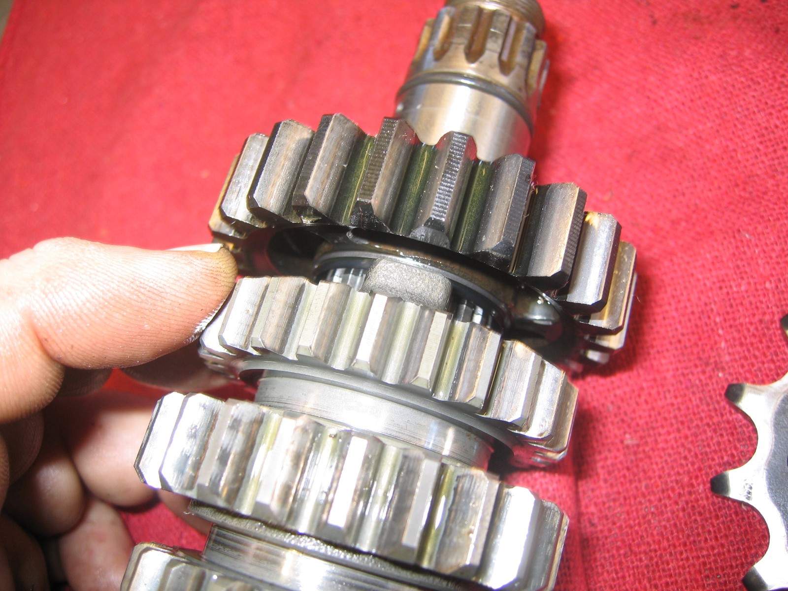 03-25 2004 YAMAHA YZ250 2-STROKE OEM LOW HOUR TRANSMISSION SHAFTS & ALL GEARS