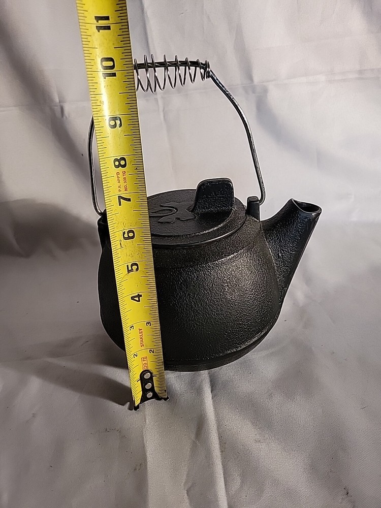 Vintage Cast Iron Teapot/humidifier