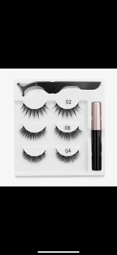 Magnetic eyelashes and eyeliner set