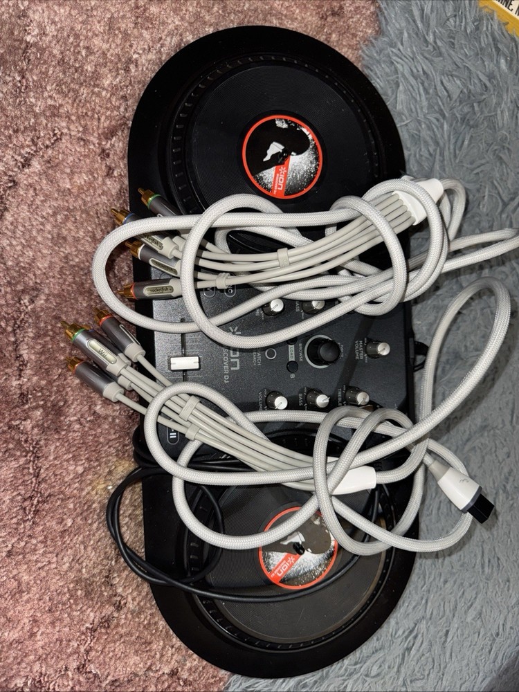 Large Electronics Gems Video Games Projector Lot All UNTESTED V053