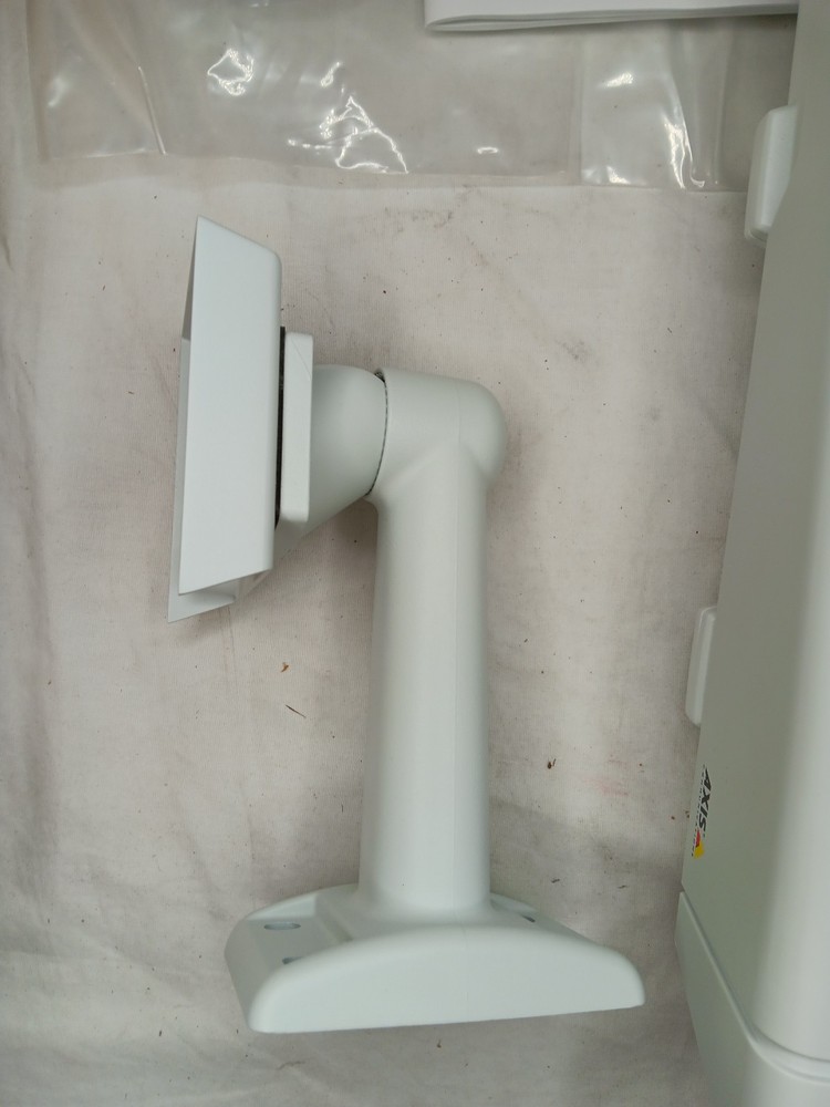 Axis P1357-E 0530-001 Network Camera