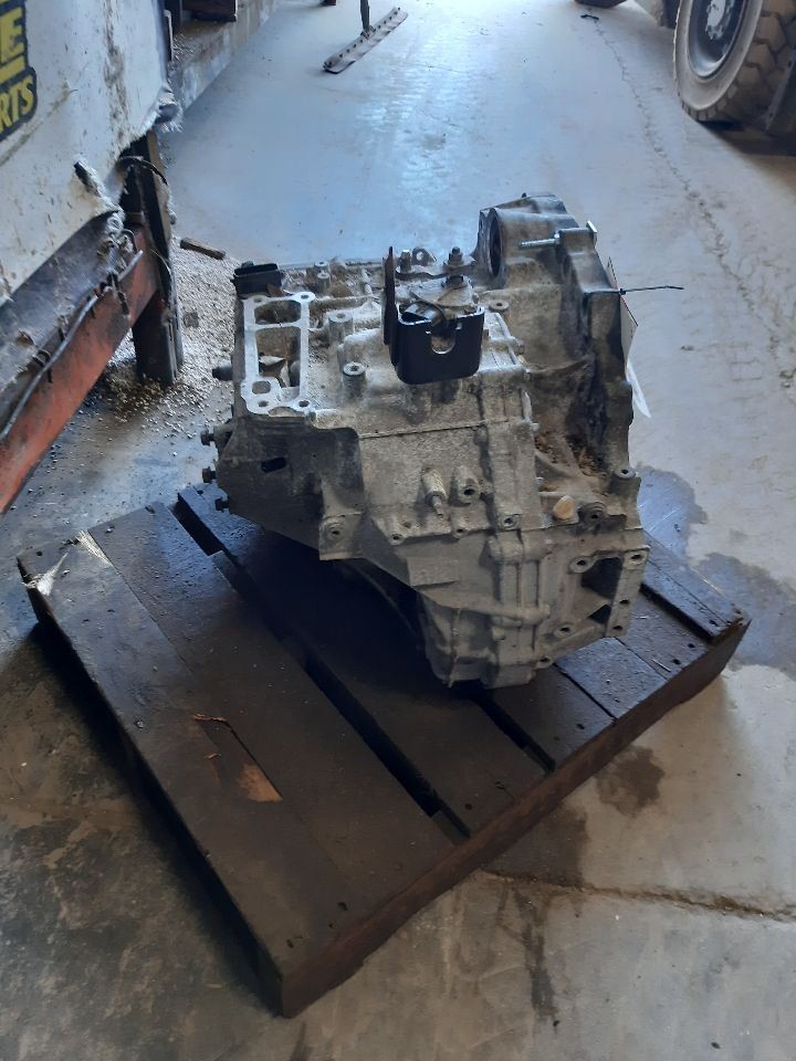 Automatic Transmission FWD 3.5L Fits 17-20 SIENNA 1302546