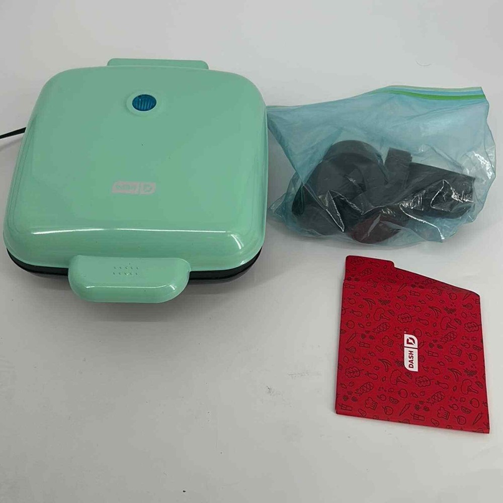 Dash Egg Bite Maker Griddle Aqua