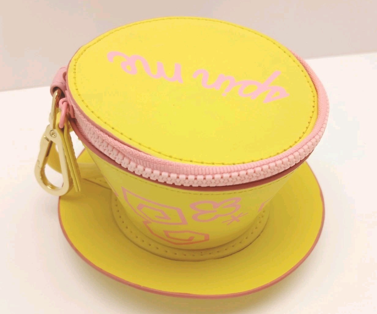 Disney Parks Alice in Wonderland Mad Tea Party Teacup Zip Coin Purse Bag Charm