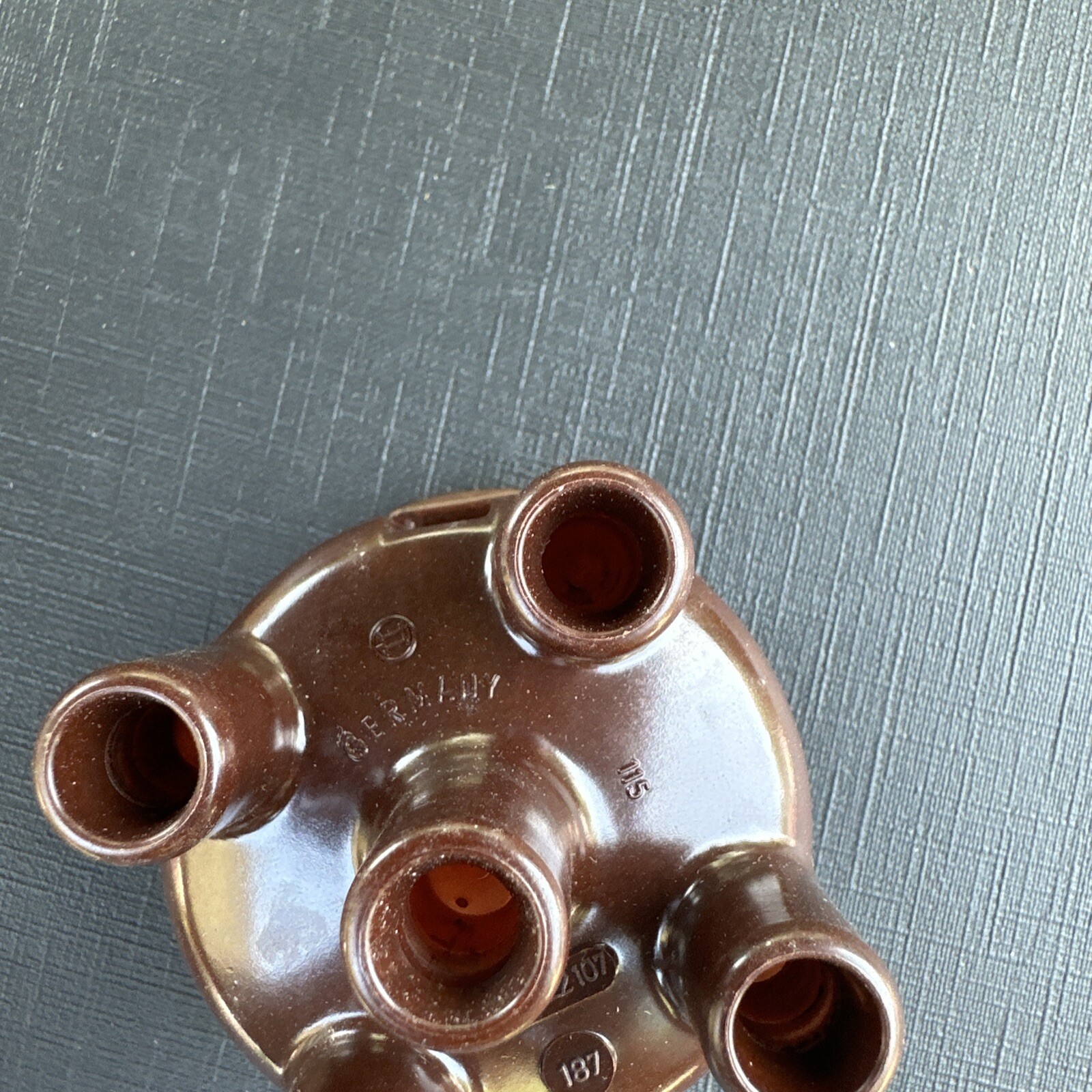 Vintage NOS Bosch 1235522107 187 Distributor Cap BMW Volvo MADE IN GERMANY