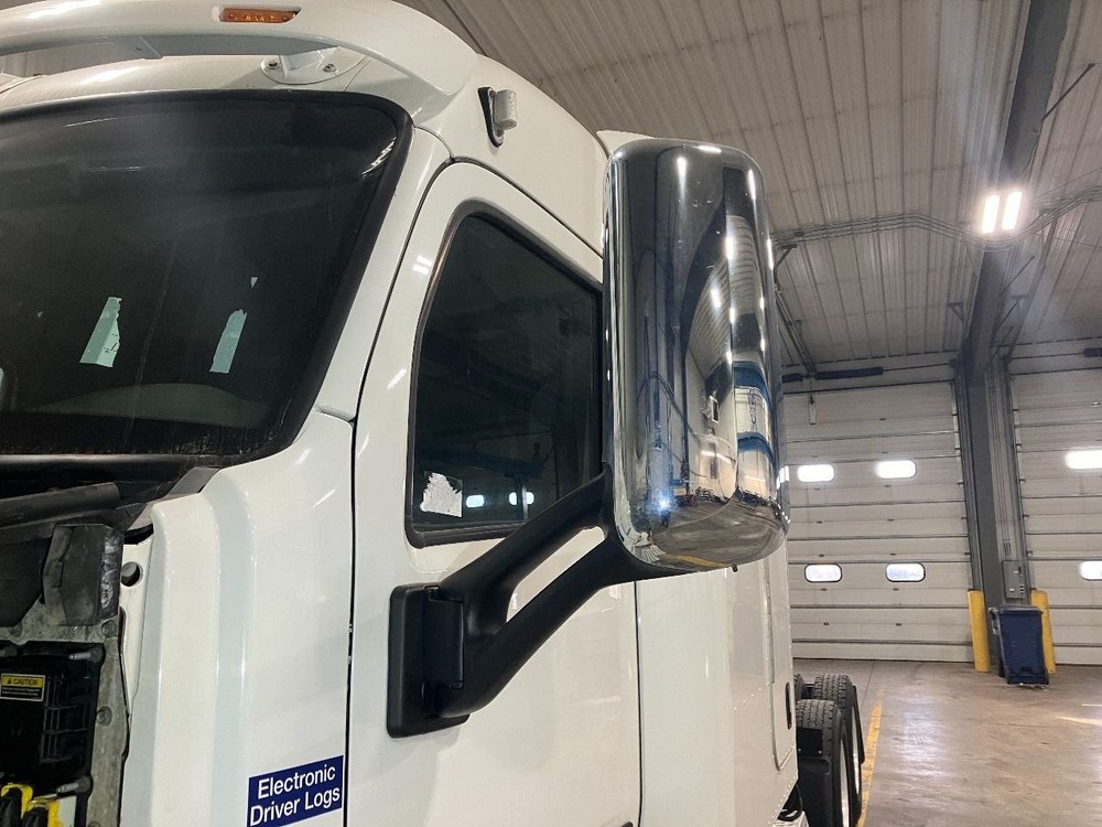 2013-2023 Peterbilt 579 POLY/CHROME Left/Driver Door Mirror - Used