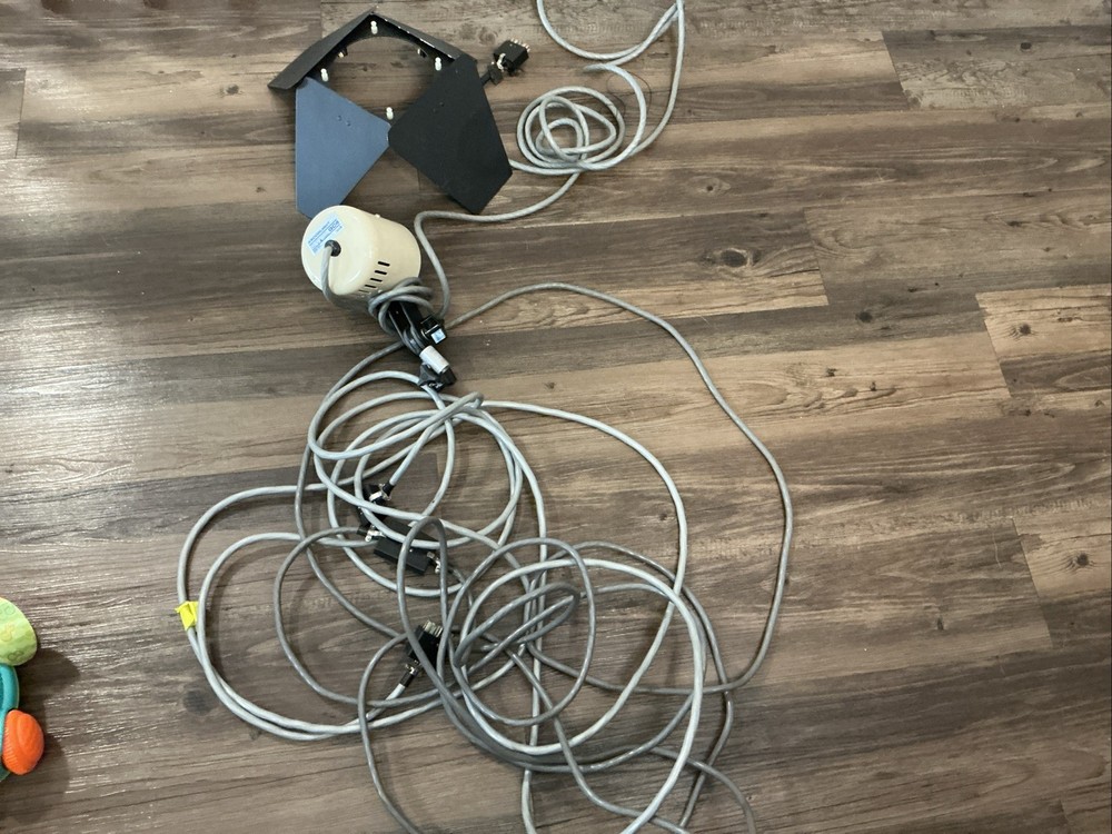 Ascorlight QC4  With Extra Cable And Barn Doors - NOT TESTED