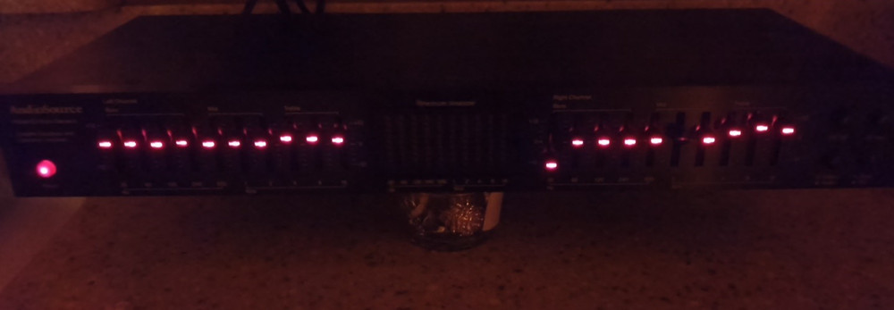 AudioSource - Model EQ Eight/Series II - 10 Band Graphic Equalizer - tested