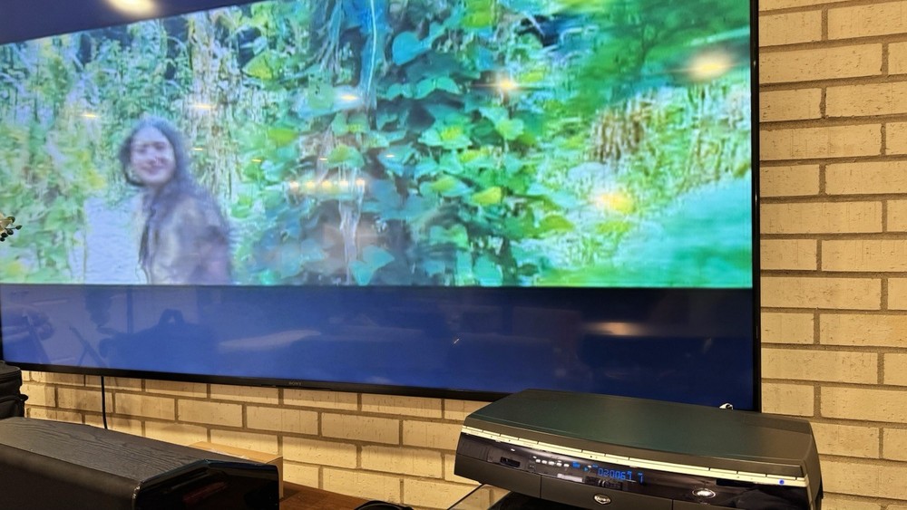 Klipsch DVD Entertainment System – Powers On & Reads Discs (Untested Speakers)