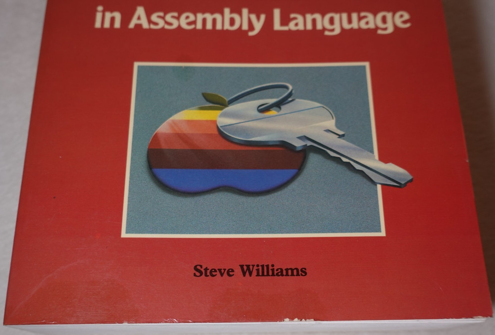 Programming the Macintosh in Assembly Language 1986 Steve Williams Publication