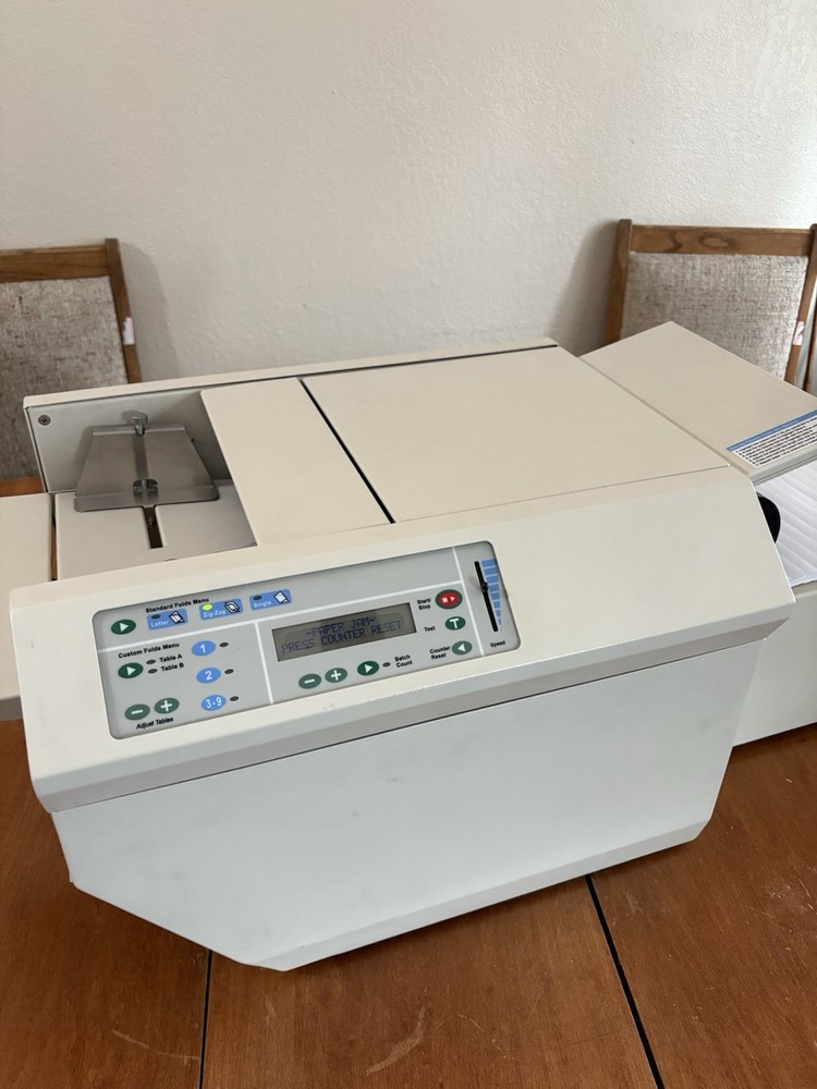 FORMAX FD2052 High-Volume Folder Sealer w/Conveyor