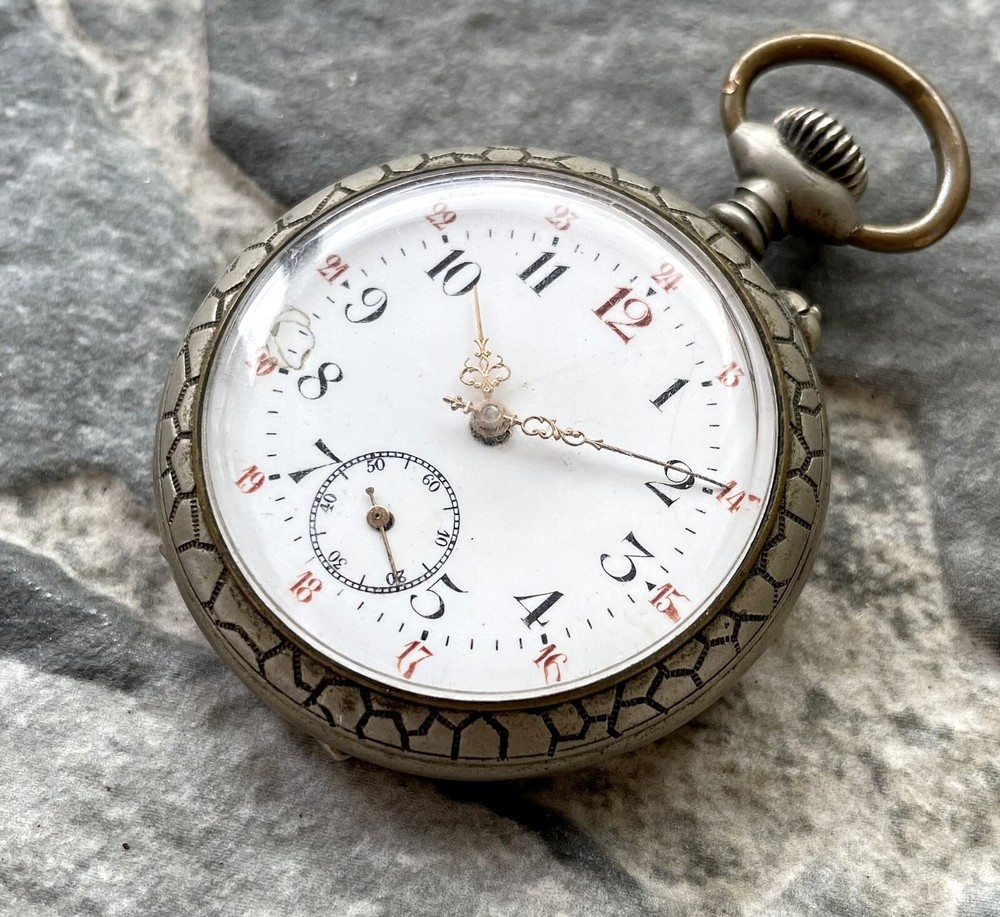 ✩ Antique pocket watch