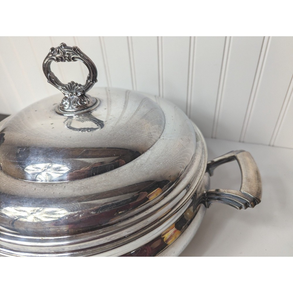 Elegant Silverplate Covered Buffet Server Round Vegetable Casserole Dish Vintage