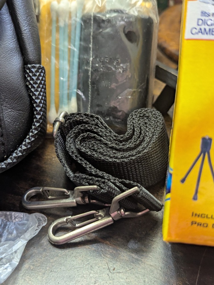 Digital Camera Starter Accessory Kit (Digital Concepts) Fits Most~Tripod/Case