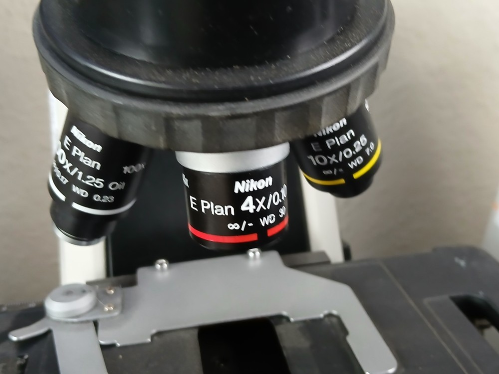 (2) Nikon Eclipse E200 Microscopes & E Plan 4 10 40 100X Oil Sets (No Heads)