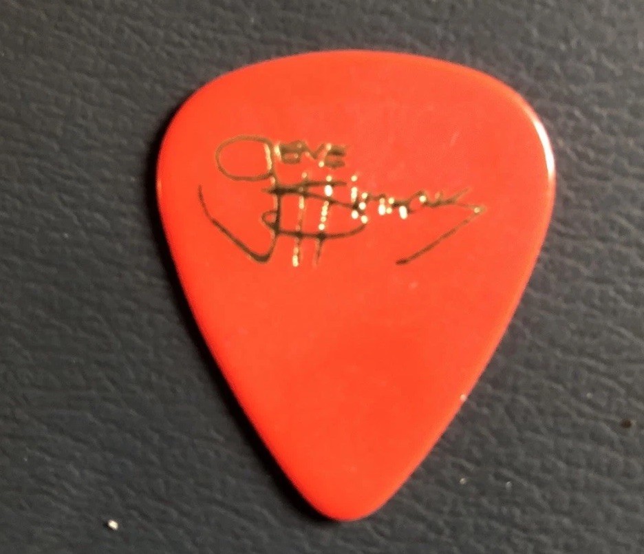 KISS GENE AIMMONS RARE ASYLUM TOUR GUITAR PICK RED