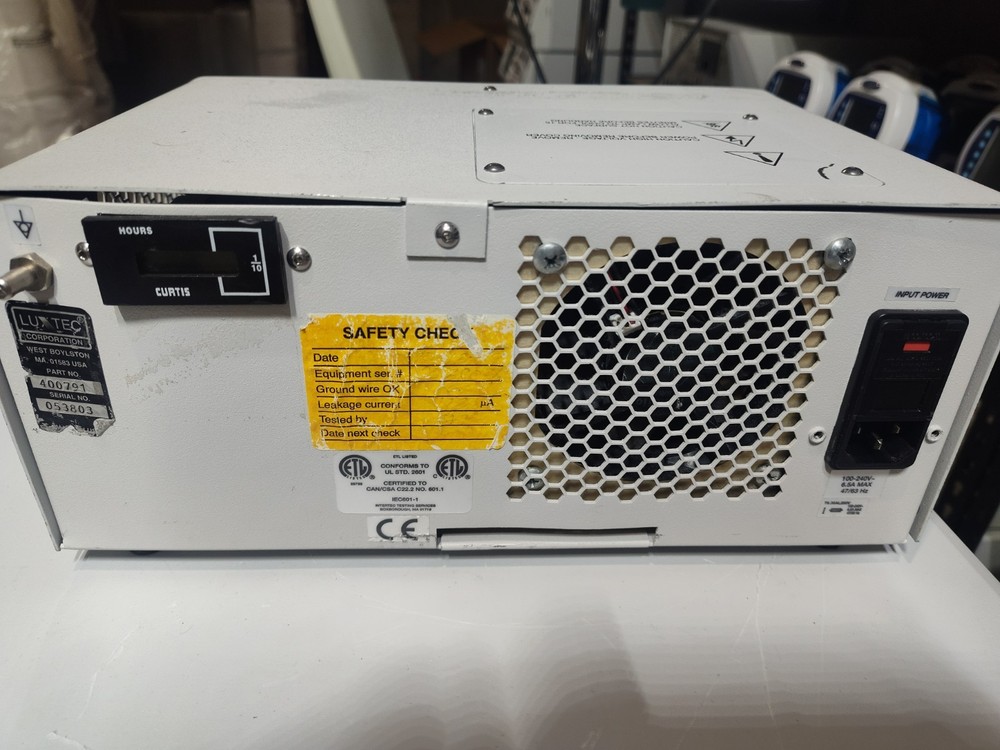 LUXTEC LX300 LIGHT SOURCE