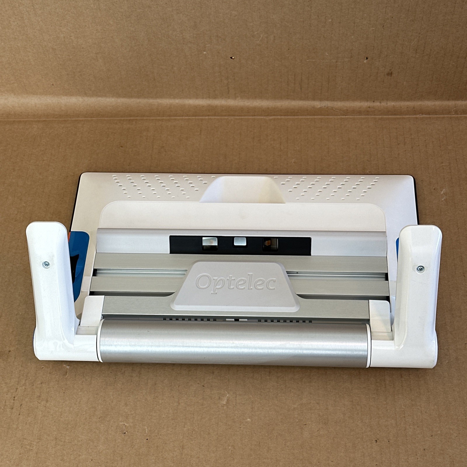 Optelec Traveller HD Portable Low Vision Video Magnifier 13.3 Inch Screen TESTED