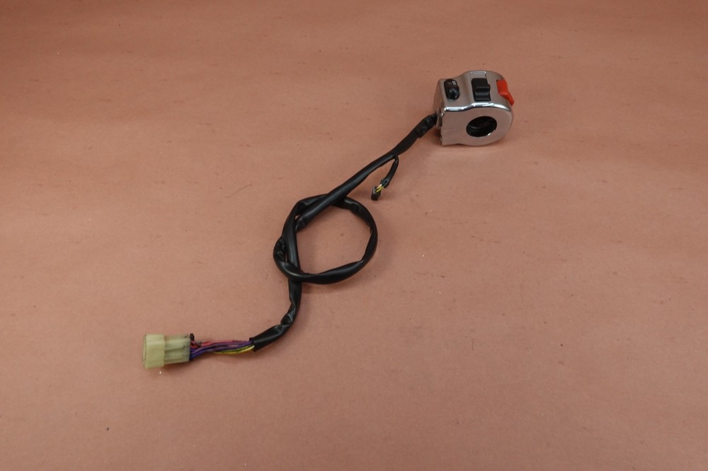2005 05-07 VICTORY Hammer Right Handlebar Stop Start Kill Switch
