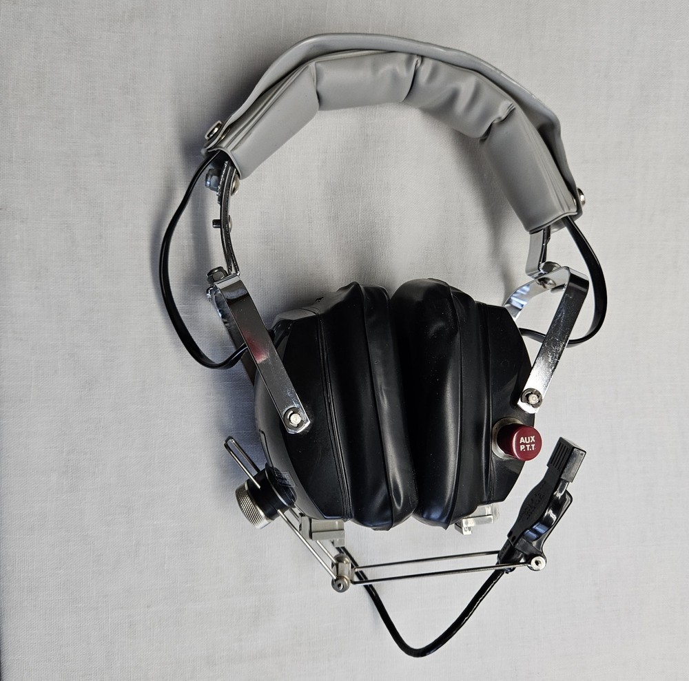 Audio Com Pilot / Co-Pilot +2 Voice Activated Intercom Headphone Headsets