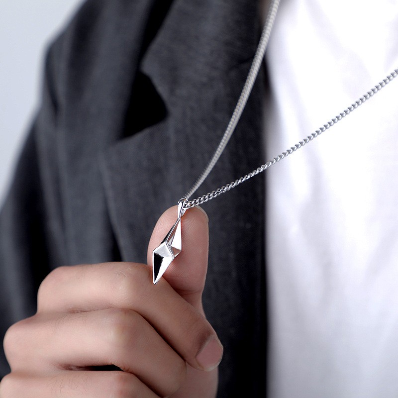 Ins-style three-dimensional cross star lightning necklace