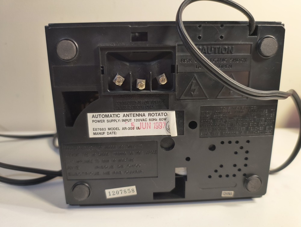 Automatic Antenna Rotator Control Unit E87683 Model: AR-303 - TESTED