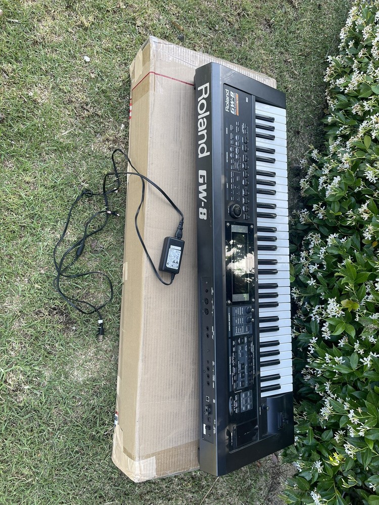 Roland GW8