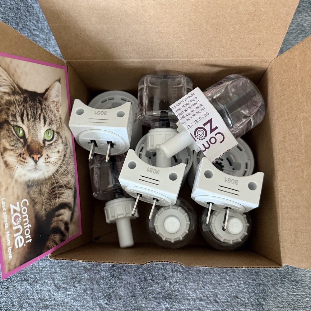 New Comfort Zone Multi-Cat Calming Kit Value Pack (3 Diffusers, 6 Refills)