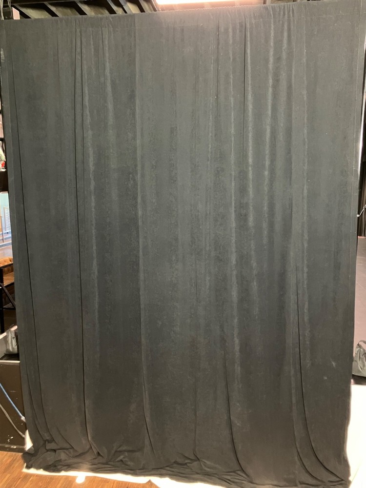 Used Pipe and Drape (drape only)
