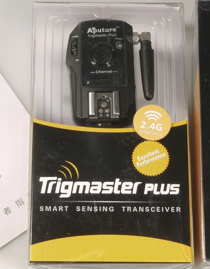 APUTURE TRIGMASTER PLUS TRANSCEIVER TX/RX CANON CAMERA FLASH WIRELESS 2.4