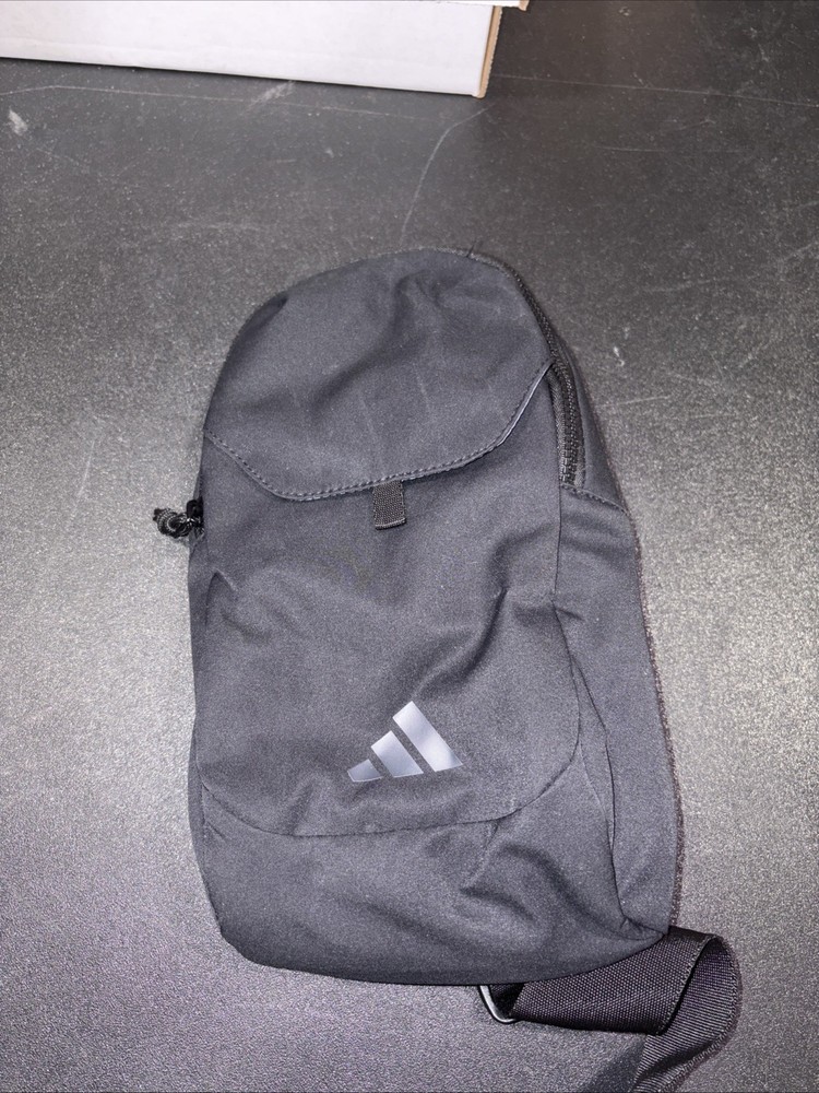 adidas Essential Sling