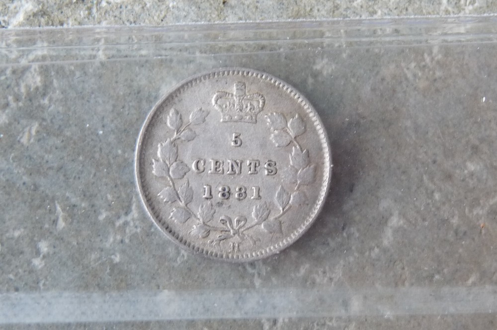 1881 Canada silver five 5 cents - **ICCS VF30**