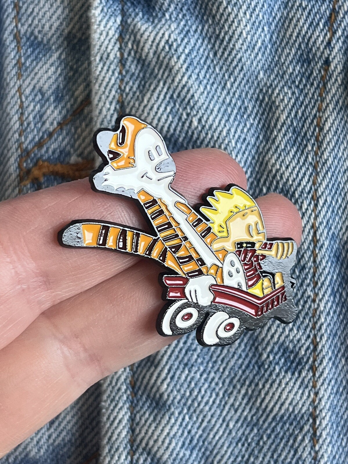 Large Calvin And Hobbes Comic Enamel Pin - Excellent Condition