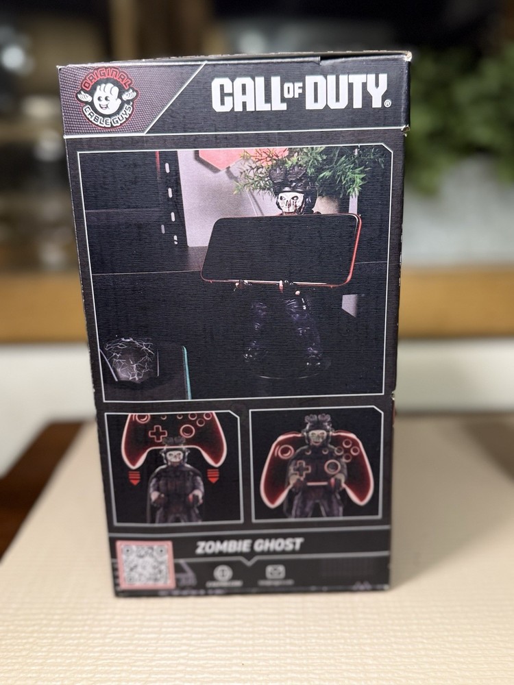 Cable Guys Zombie Ghost Controller & Phone Stand Black Red White