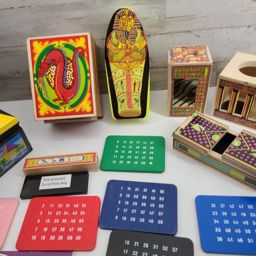 Melissa & Doug Deluxe Solid-Wood Magic Magician Set Box READ