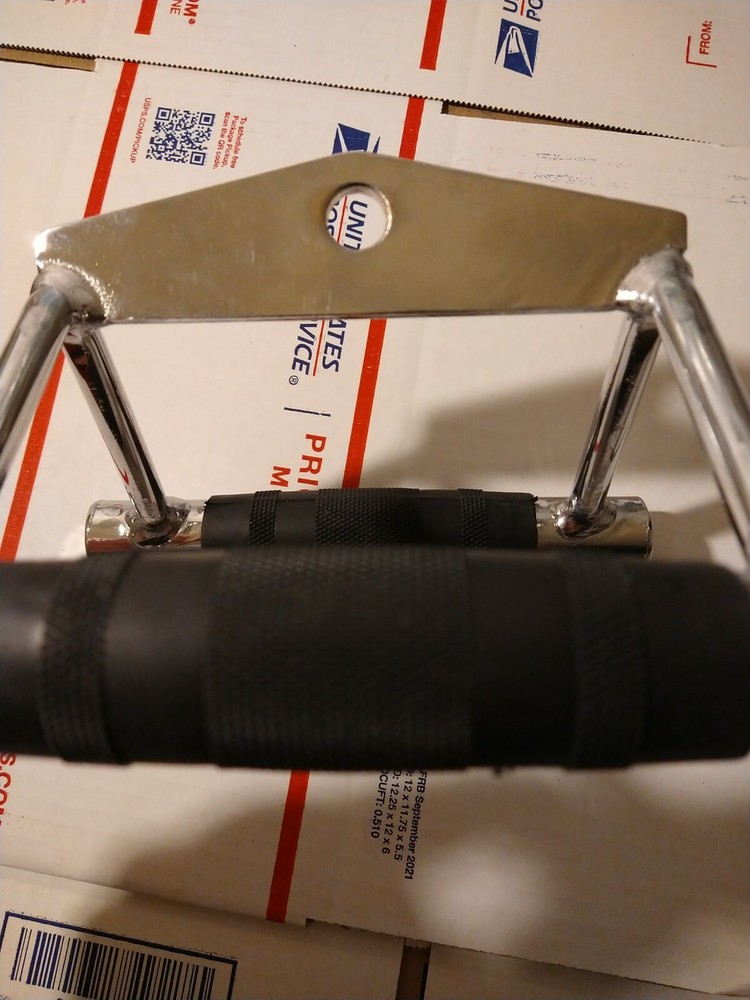 RUBBER Grip LAT Pulldown Cable Machine Attachment Double D V Handle Back Row Bar