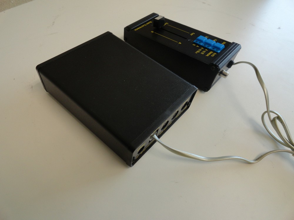 T7: Burst Electronics VMF-2 VIDEO MIXER/FADER