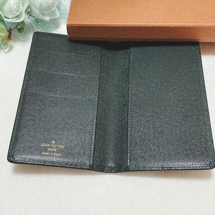 Used Louis Vuitton Taiga notebook case