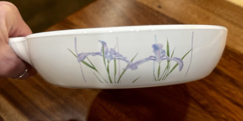 Vintage Corning Ware Shadow Iris Saucepan with Handle