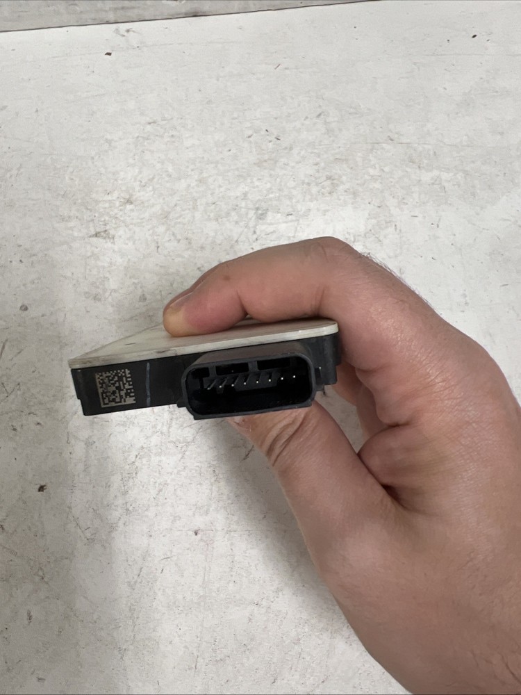 OEM 2016 2017 GM GMC OBSTACLE DETECTION CONTROL MODULE #23276021