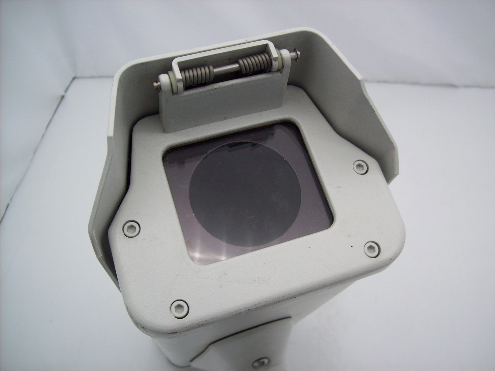 Pelco EH3512-2HD Outdoor Enclosure w/ EM3512 Arm Seals Good w/ Wall Mount Plate