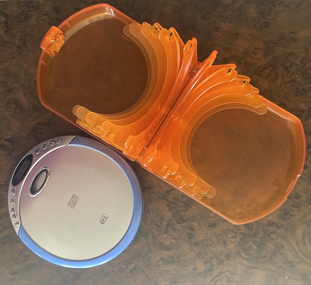 Durabrand WORKING Programmable CD Player Blue-Silver with 10 CD Carrying Case