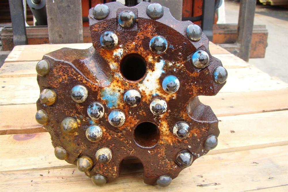 Hammer Drilling Bit TCI Button 7-1/2" Diameter Flat Face