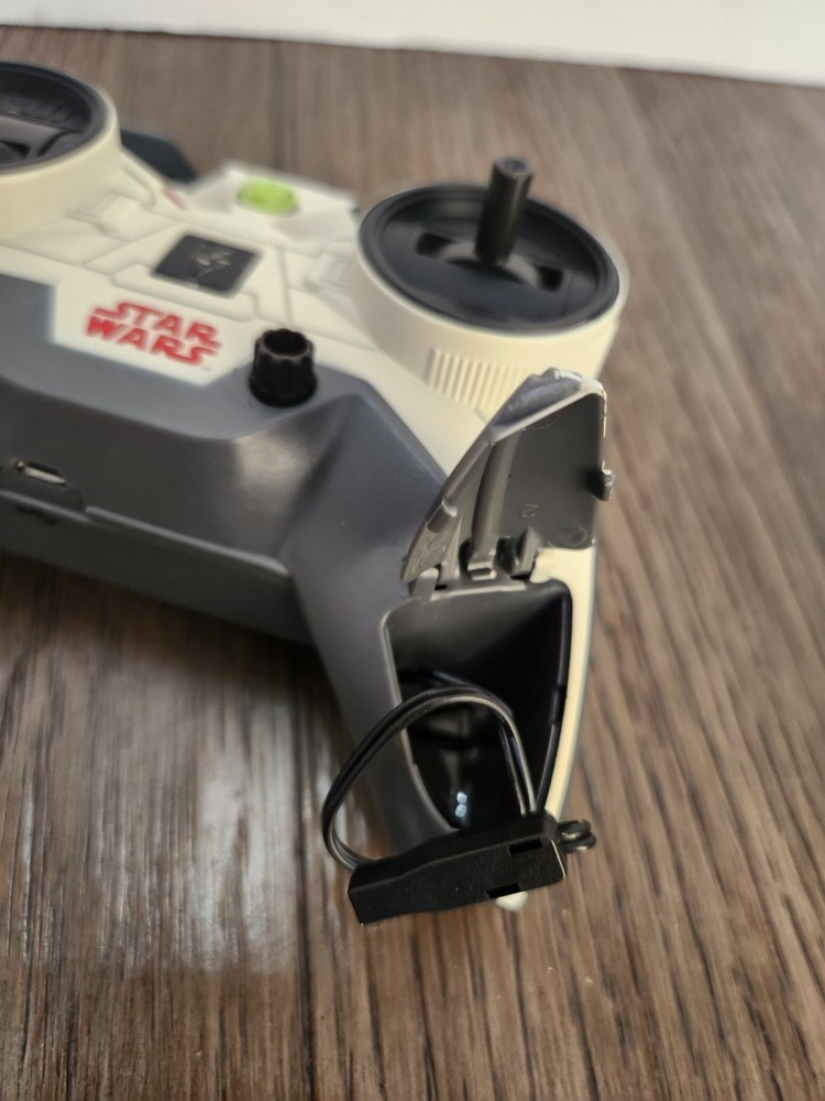 Air Hogs Star Wars Remote Control X-Wing Starfighter. Untested