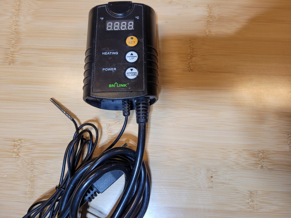 BN-LINK BNQ-T7B(H) Digital Temperature Controller – 120V – Tested Works