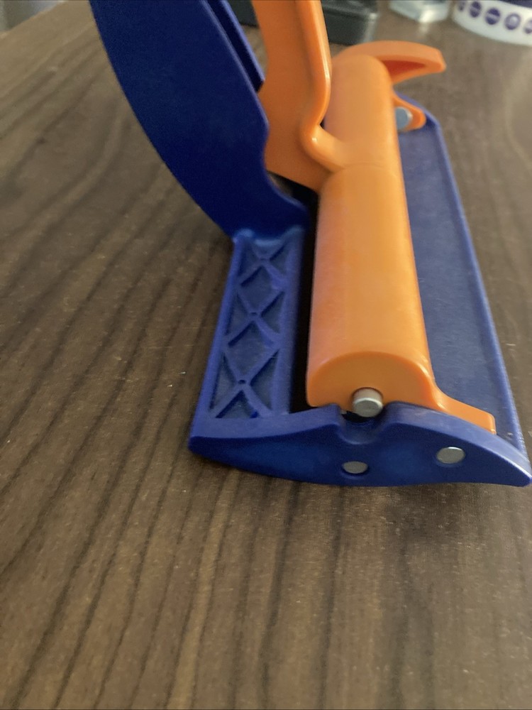Fiskars Paper Crimper Tool roller