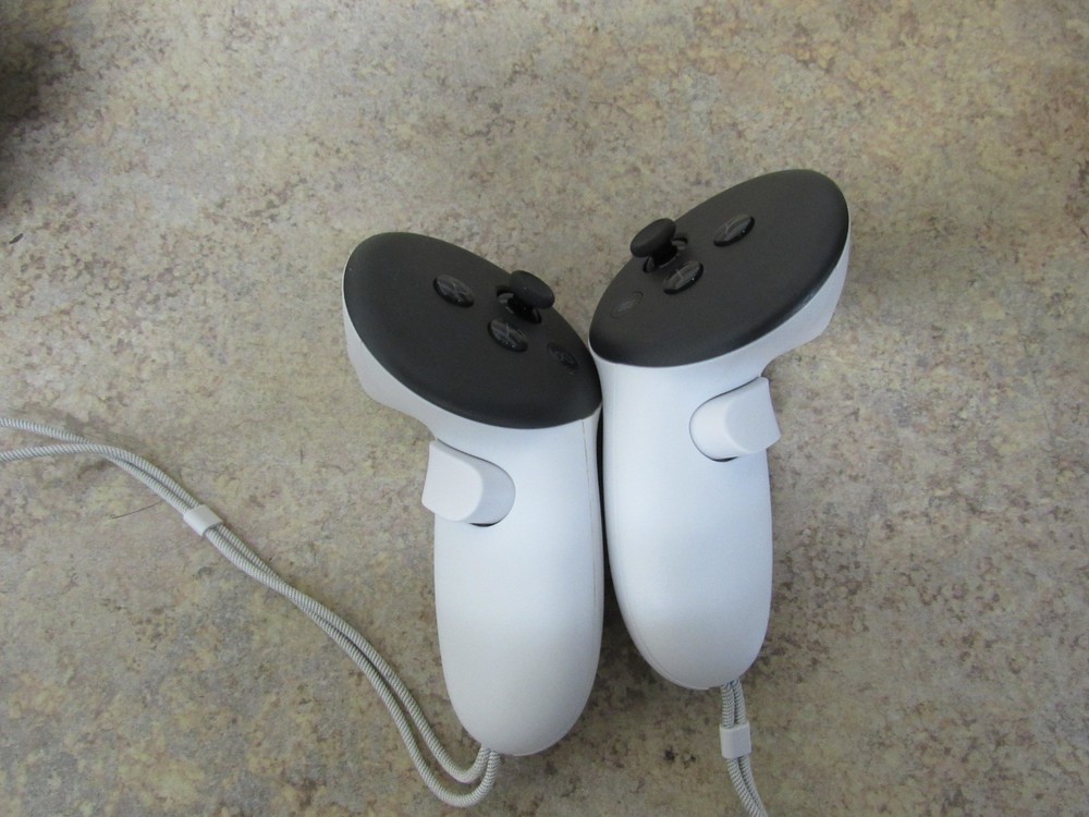 Meta Oculus Quest 3S 128GB Standalone VR Headset