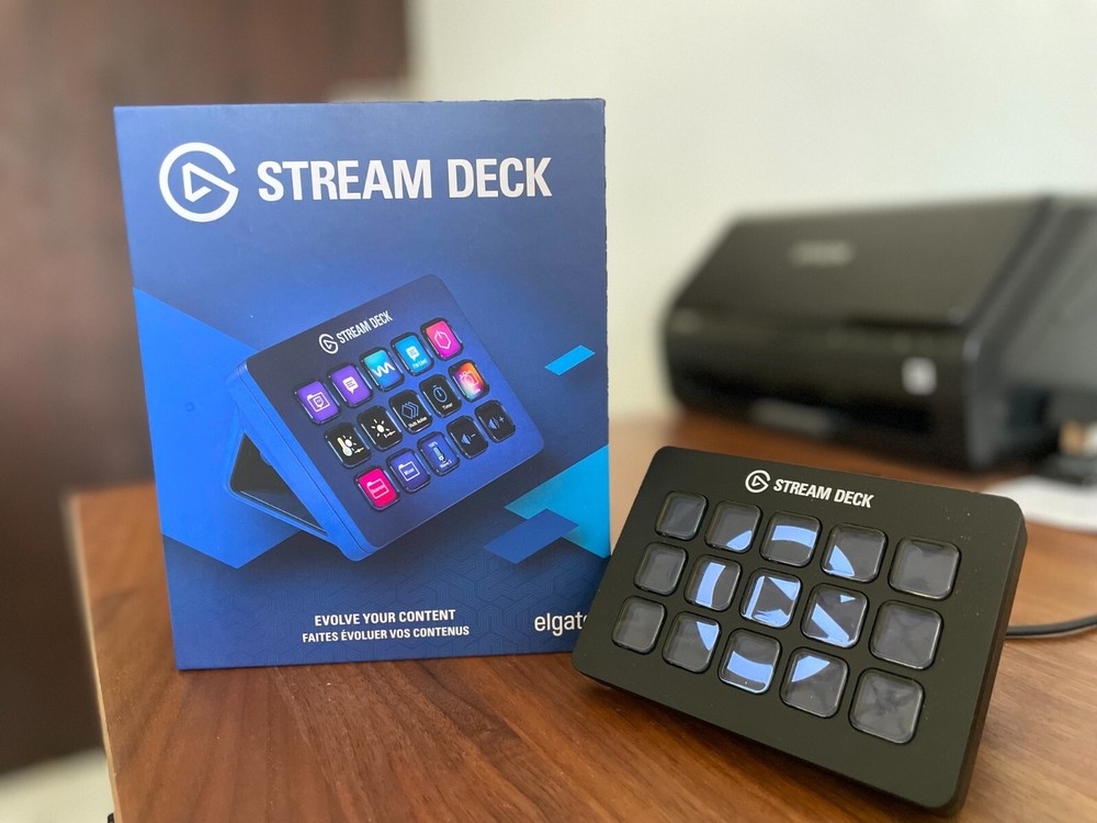 Elgato Stream Deck MK2 - Black, 15 Keys