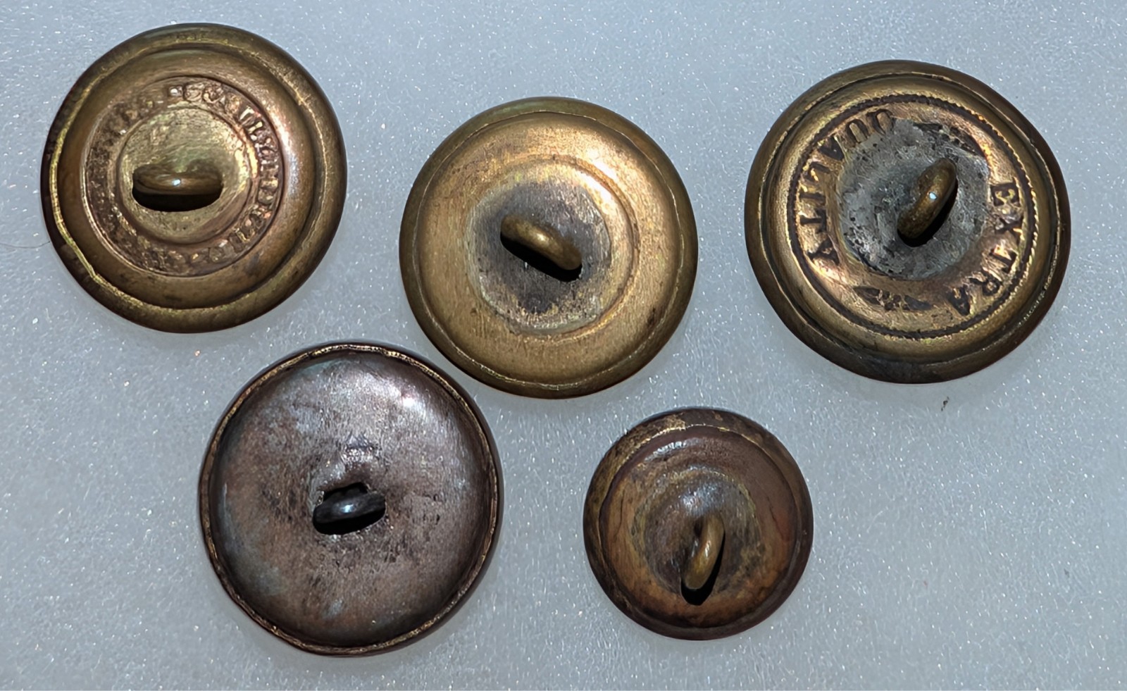 Five Nondug Civil War Federal Eagle Buttons